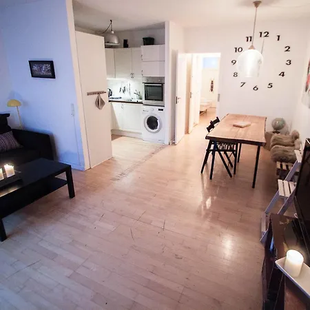 Cozy & Lovely Flat In The Hippest Part Of Town * Copenhaga